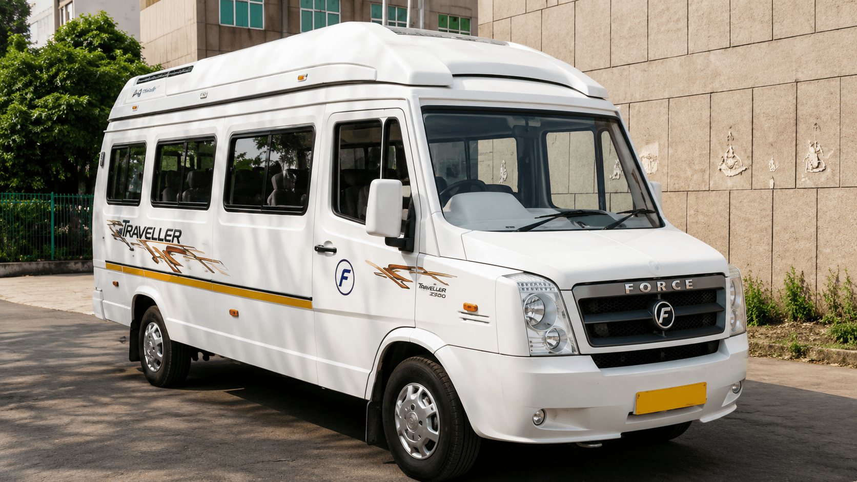 Force Traveller - 15 Seater