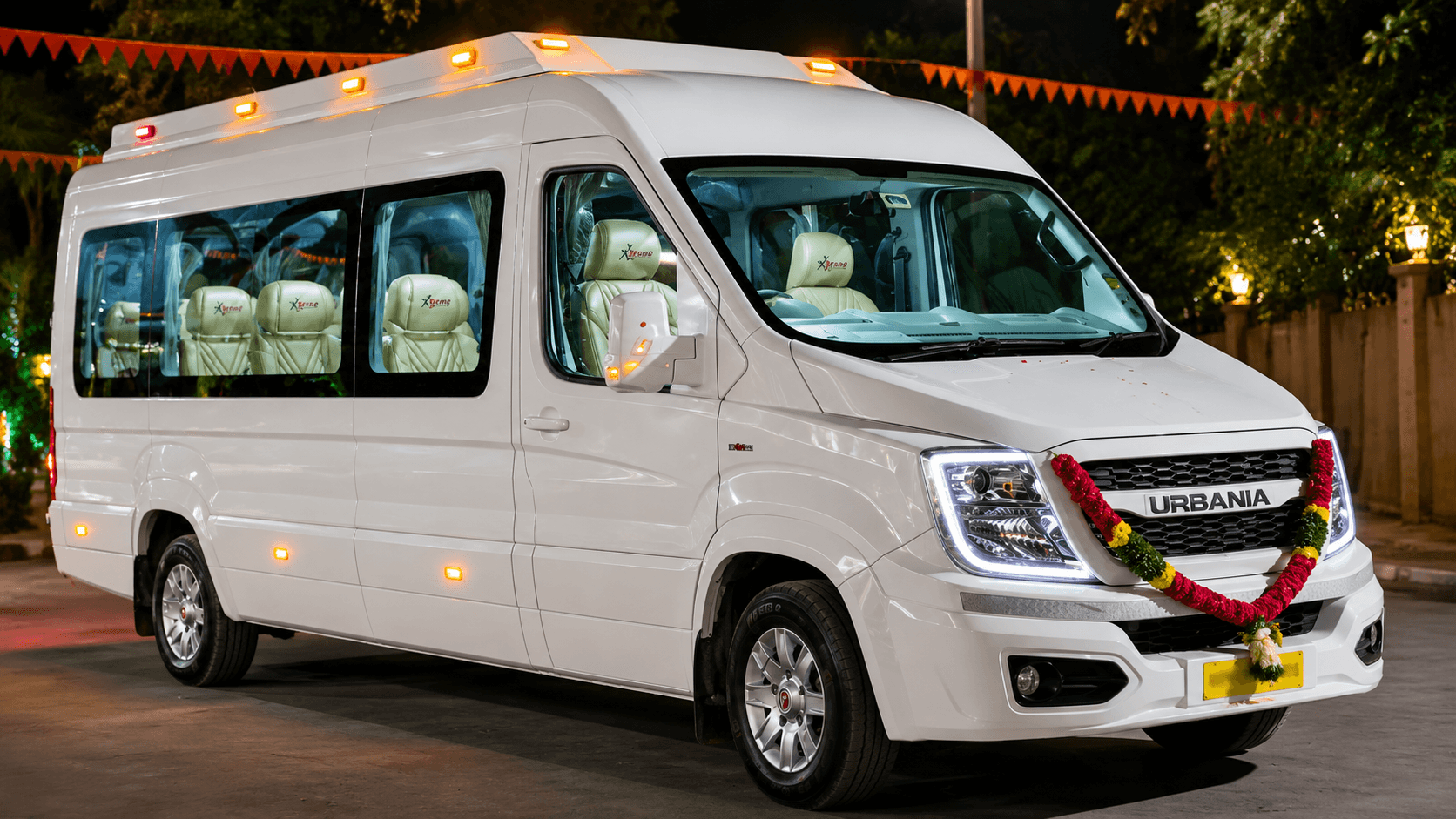 Force Urbania - 12 Seater